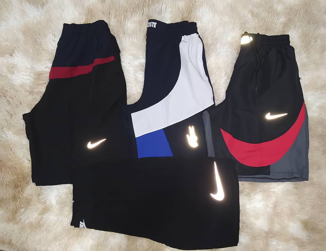 Bermuda da Nike Preta